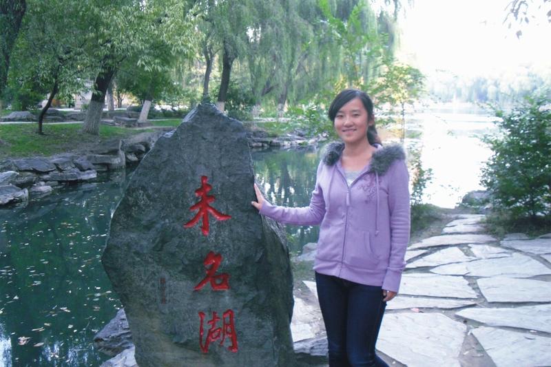 陈显慧：2009年，以乐山市理科第4名考入北京大学.jpg